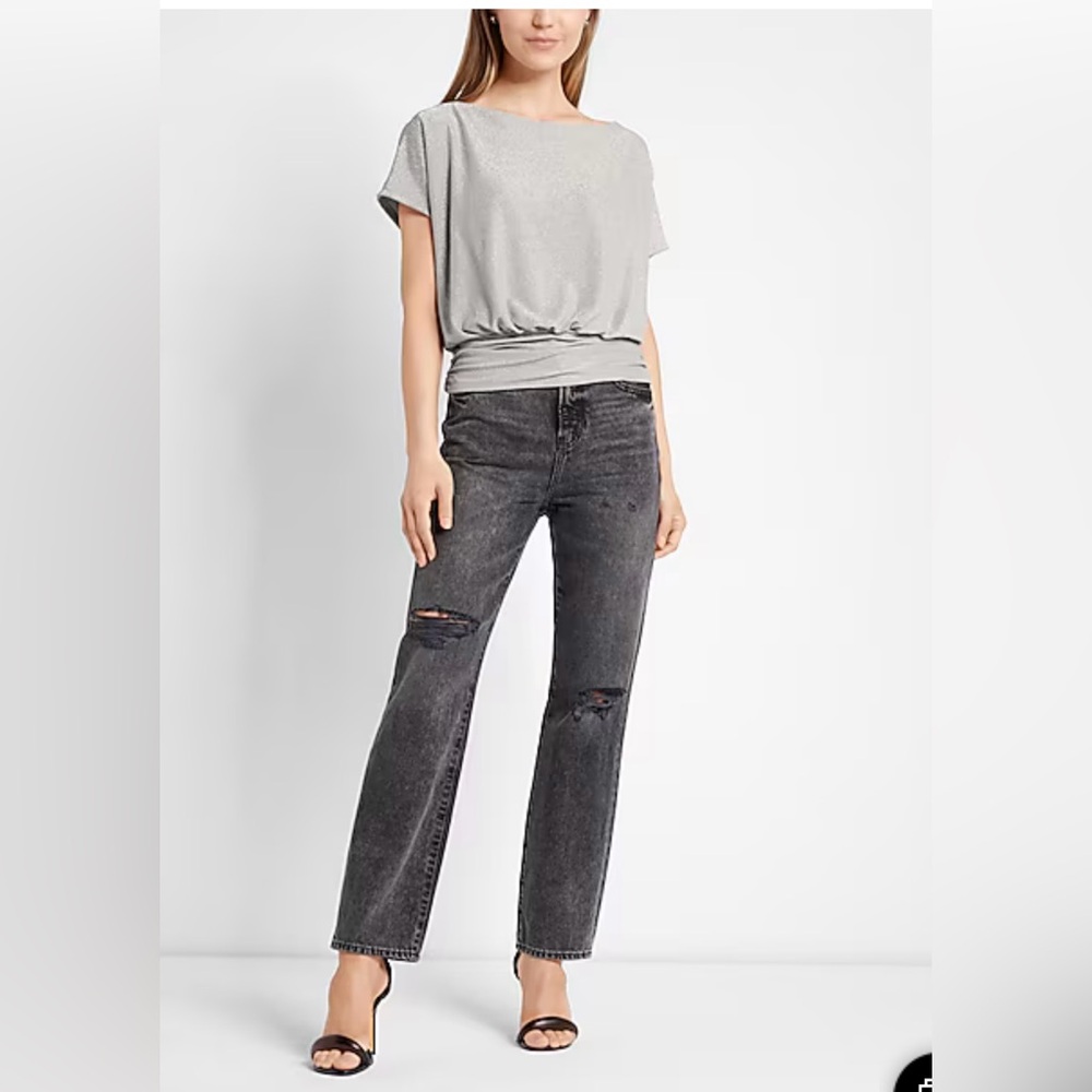 Metallic Short Sleeve Ruched Banded Bottom Tee